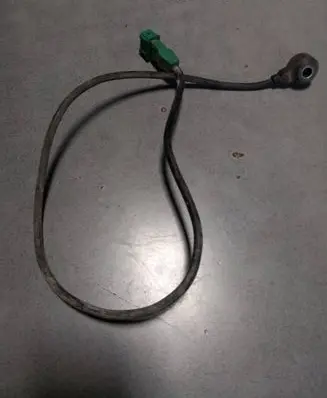Audi A4 S4 B5 8D Detonation knock sensor 054905377H