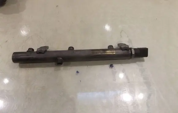 Chrysler 300 - 300C Fuel main line pipe A64207006