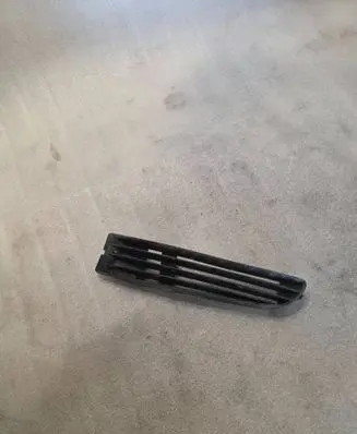 Audi A8 S8 D2 4D Front bumper lower grill 4D0853683