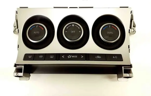 Mazda 3 II Interior fan control switch BBP561190K