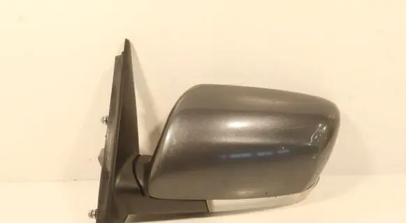 KIA Venga Front door electric wing mirror E4023111