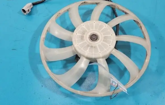 Toyota Auris E180 Air conditioning (A/C) fan (condenser) 1680001010 IMPRK1569128