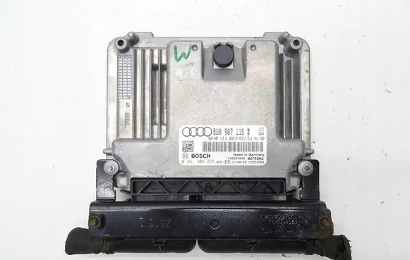 Audi Q3 8U Engine control unit/module ECU 8U0907115B