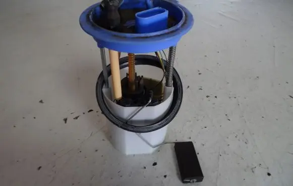 Volkswagen Scirocco In-tank fuel pump 1K0919051DB