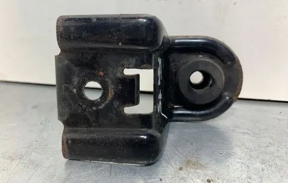Subaru Forester SJ Radiator mount bracket