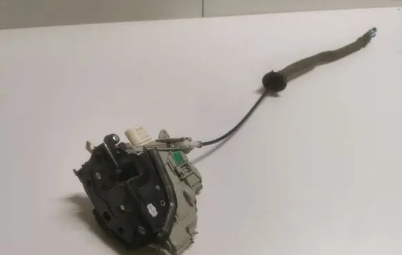 Audi Q7 4M Rear door lock 4G0839016D
