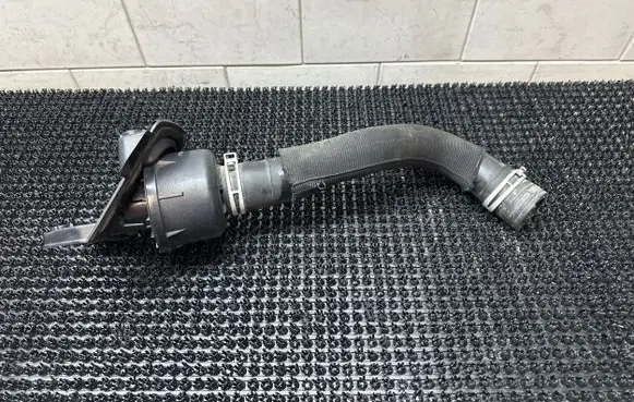 Renault Clio IV Air intake hose/pipe 70554600 8201292604 70554601
