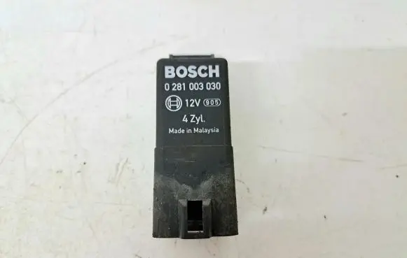 Honda Civic Glow plug pre-heat relay 0281003030