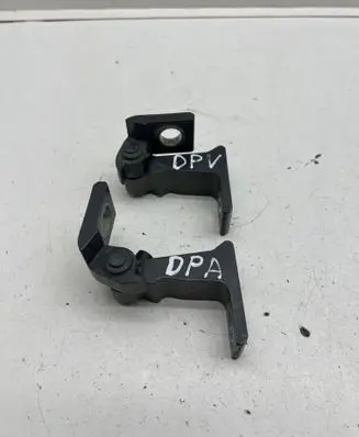 Volkswagen Golf VIII Front door upper hinge 5H0831402A A046574