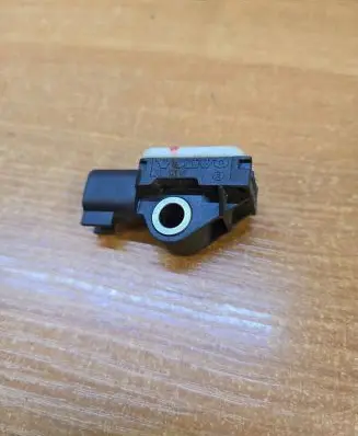 Volvo XC70 Airbag deployment crash/impact sensor 30712107