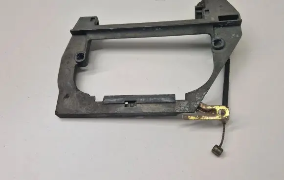 Rear door exterior handle/bracket