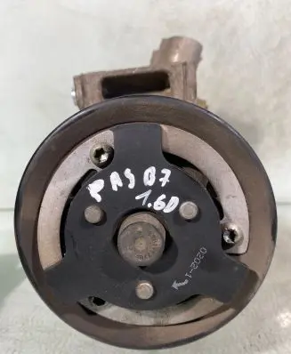 Volkswagen PASSAT B7 Air conditioning (A/C) compressor (pump) 5n0820803