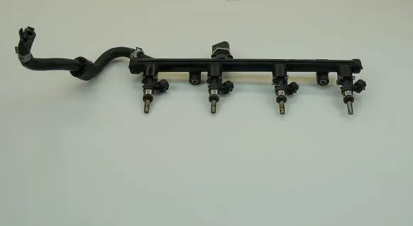 Volkswagen Tiguan Fuel injectors set 06L906031A 06K133681C