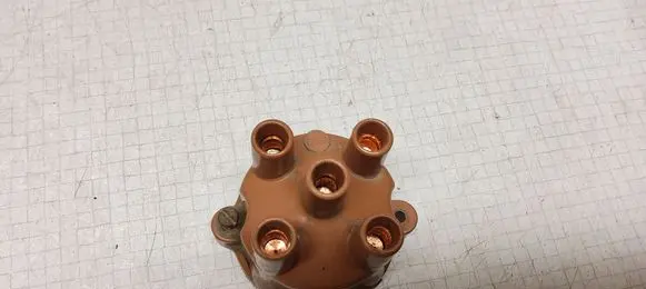 Renault Twingo I Spark distributor cap 