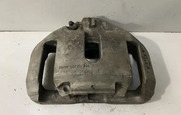 BMW 5 F10 F11 Front brake caliper 6030348