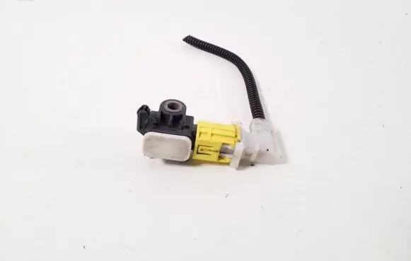 Mitsubishi Outlander Airbag deployment crash/impact sensor 8651A165
