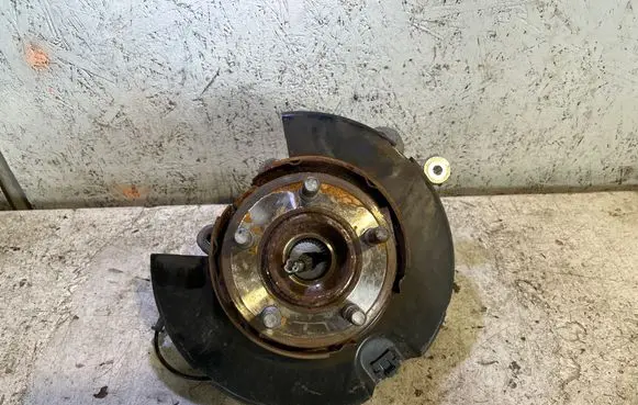 Dodge Charger Rear wheel hub