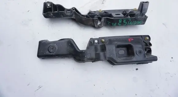 Mercedes-Benz B W247 Fender mounting bracket