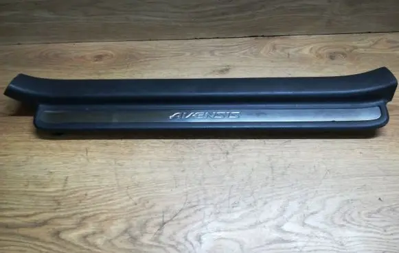 Toyota Avensis T250 Front sill trim cover 6791305040