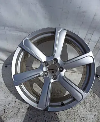Volvo XC90 R19 alloy rim 
