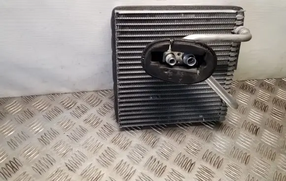 Air conditioning (A/C) radiator (interior)