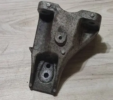 Jaguar F-Pace Engine mounting bracket HK836061CB