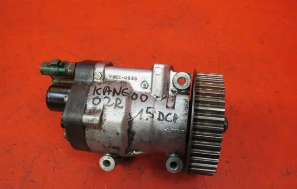 Renault Kangoo I Fuel injection high pressure pump 8200057225