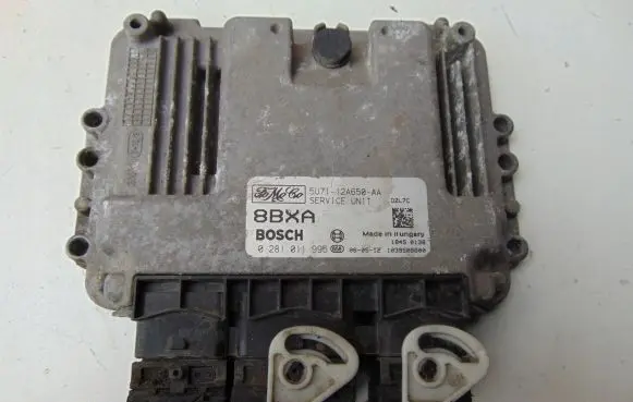 Ford Focus Engine control unit/module 5U7112A650AA