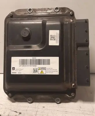 Opel Astra J Engine control unit/module 55577647 120T86A MB275800888