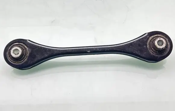 Rear control arm