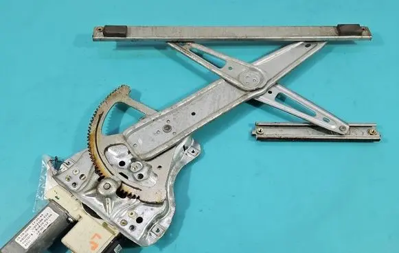 Toyota Corolla E120 E130 Front door window regulator with motor 993188 IMPRK1568805
