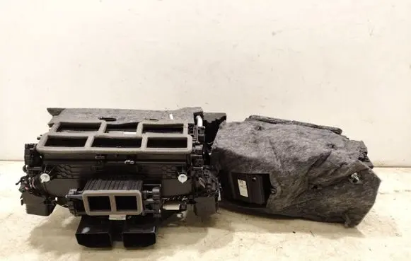 Porsche Taycan 9J1 Interior heater climate box assembly housing 9J1907040K