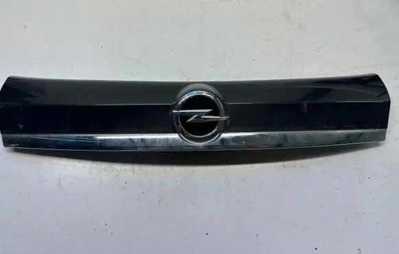 Opel Mokka Tailgate handle with camera 