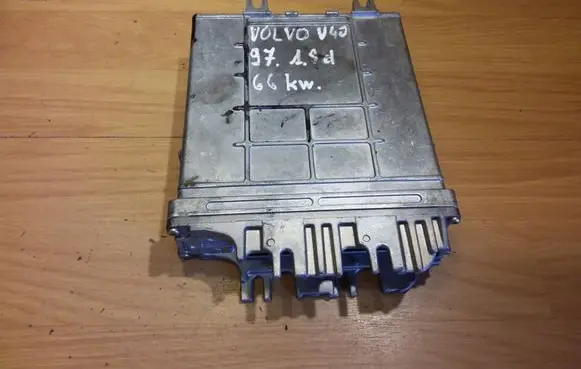 Volvo S40, V40 Engine control unit/module 0281001906 7700110648