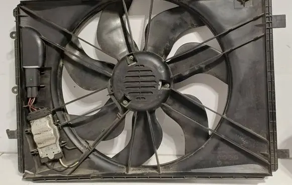 Mercedes-Benz E A207 Electric radiator cooling fan A2049060212