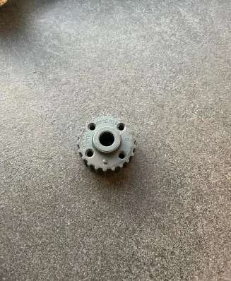 Volkswagen PASSAT B4 Crankshaft pulley 038105263E
