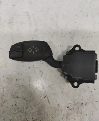 BMW 5 E60 E61 Indicator stalk 6924103L