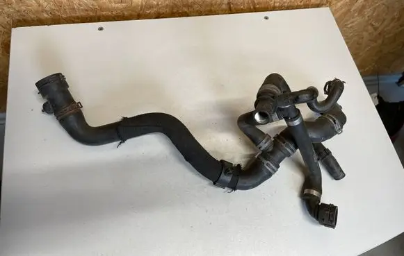 Audi A6 S6 C7 4G Engine coolant pipe/hose 4G0122293CA 4G0122055D
