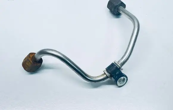 Suzuki SX4 S-Cross Fuel line pipe 1584068M00