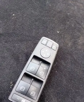 Mercedes-Benz C W204 Electric window control switch A2048703458 90112000090902