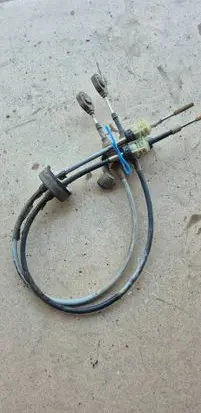 Opel Zafira A Gear shift cable linkage 