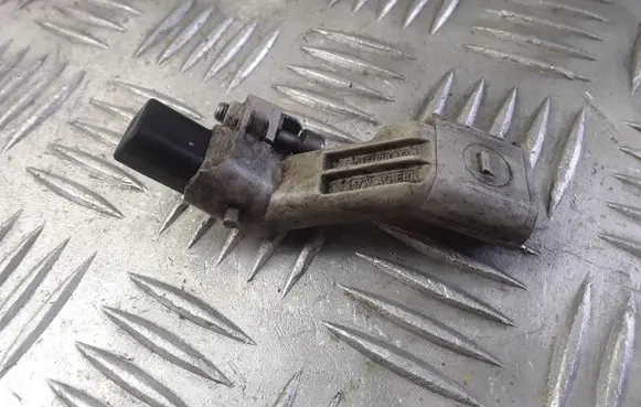 Skoda Octavia Mk2 (1Z) Crankshaft position sensor 045906433A