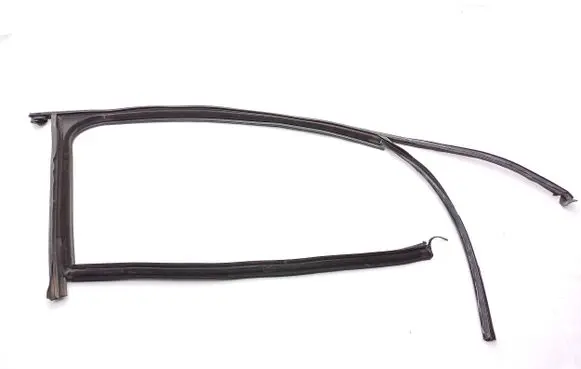 Porsche Macan (95B) Front door glass trim molding 95B837432D