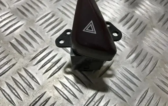 Mitsubishi Space Wagon Hazard light switch