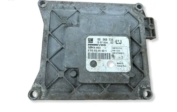 Opel Astra J Engine control unit/module 5WK9463 S0700403 9050500401