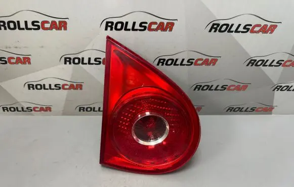 Volkswagen Golf V Tailgate rear/tail lights 1K6945093E