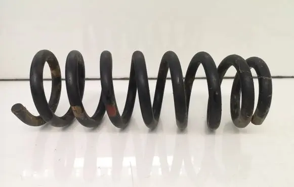 Suzuki Grand Vitara I Front coil spring