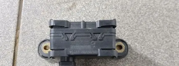 Jeep Grand Cherokee (WK) ESP acceleration yaw rate sensor P56029420AA