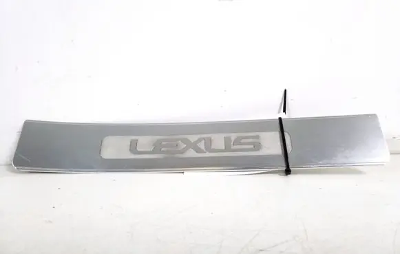 Lexus GS 300 350 430 450H Rear sill trim cover 67943-30100