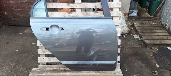 Honda Civic Rear door